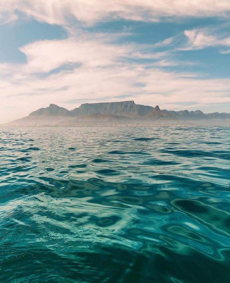 Appartamento Coral Sands On Muizenberg Esterno foto